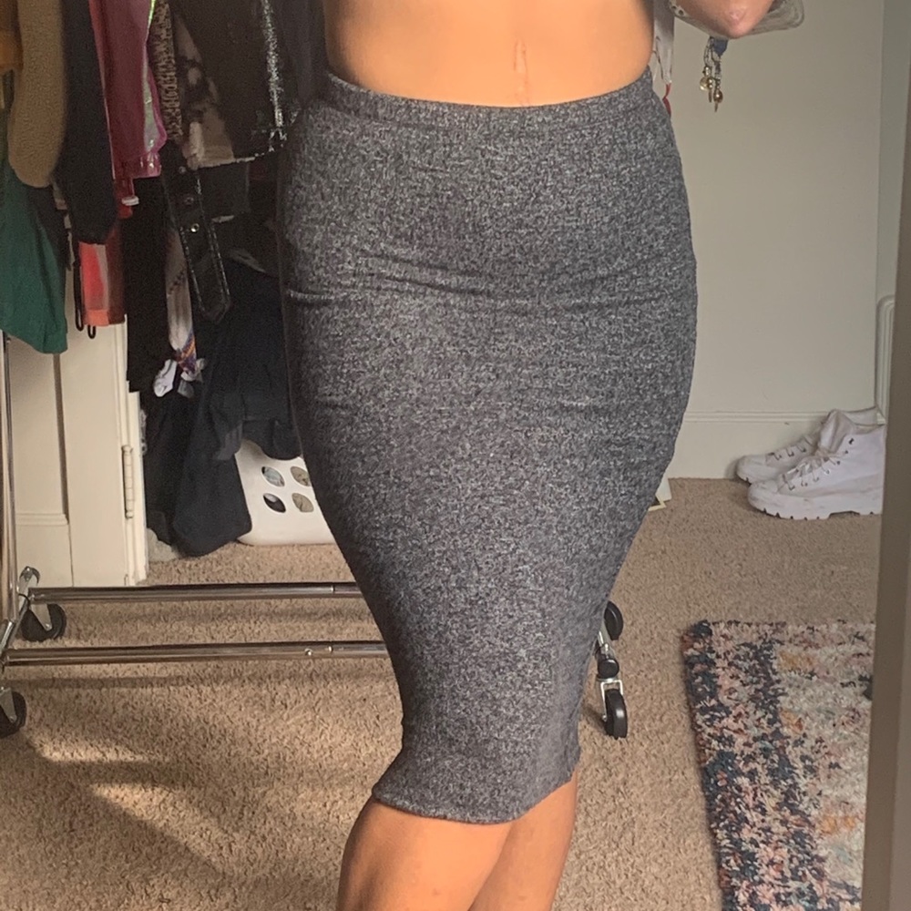 Grey Fitted Pencil Skirt